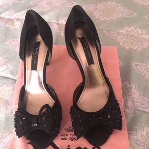 Pep toe bow crystal mini pumps